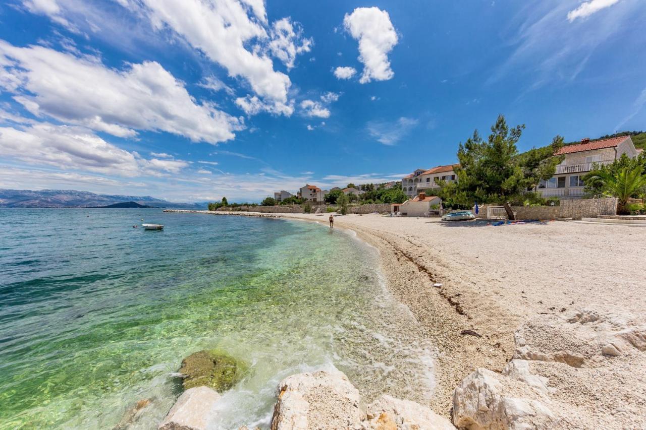 Apartments By The Sea Arbanija, Ciovo - 19527 Trogir Exterior photo