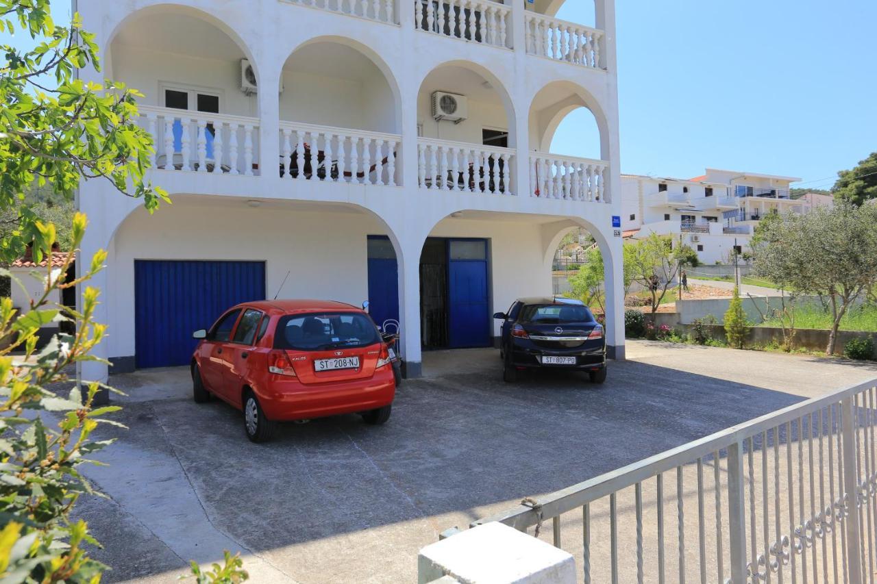 Apartments By The Sea Arbanija, Ciovo - 19527 Trogir Exterior photo