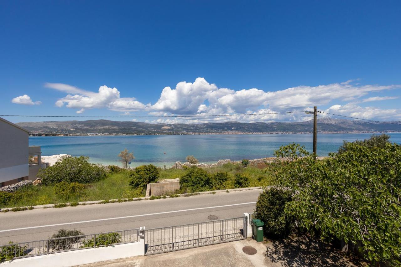 Apartments By The Sea Arbanija, Ciovo - 19527 Trogir Exterior photo